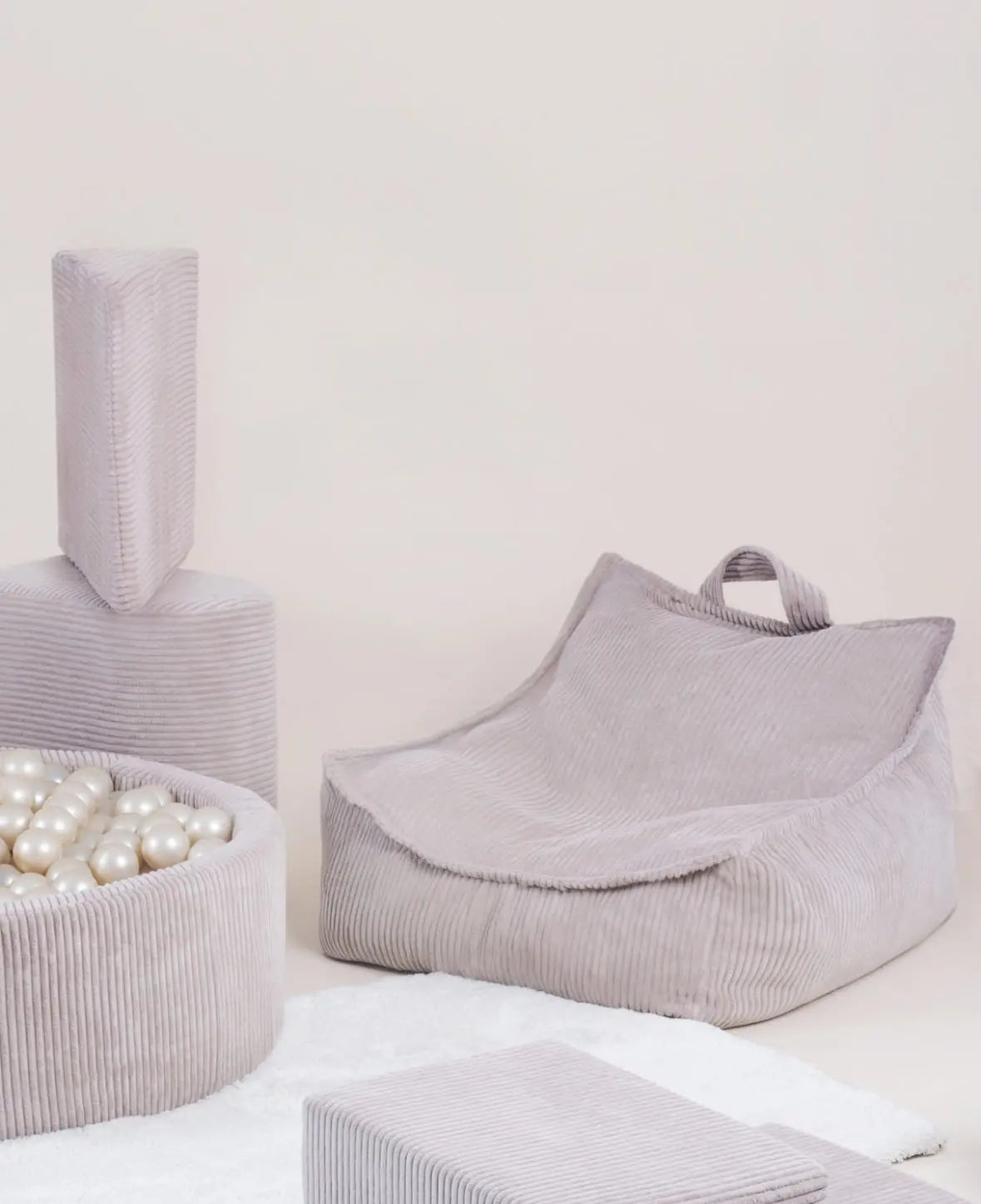 Fotelis,"Puffy Square" 77 × 67 × 50 cm, pilkas, kordurojus Kinderis.eu