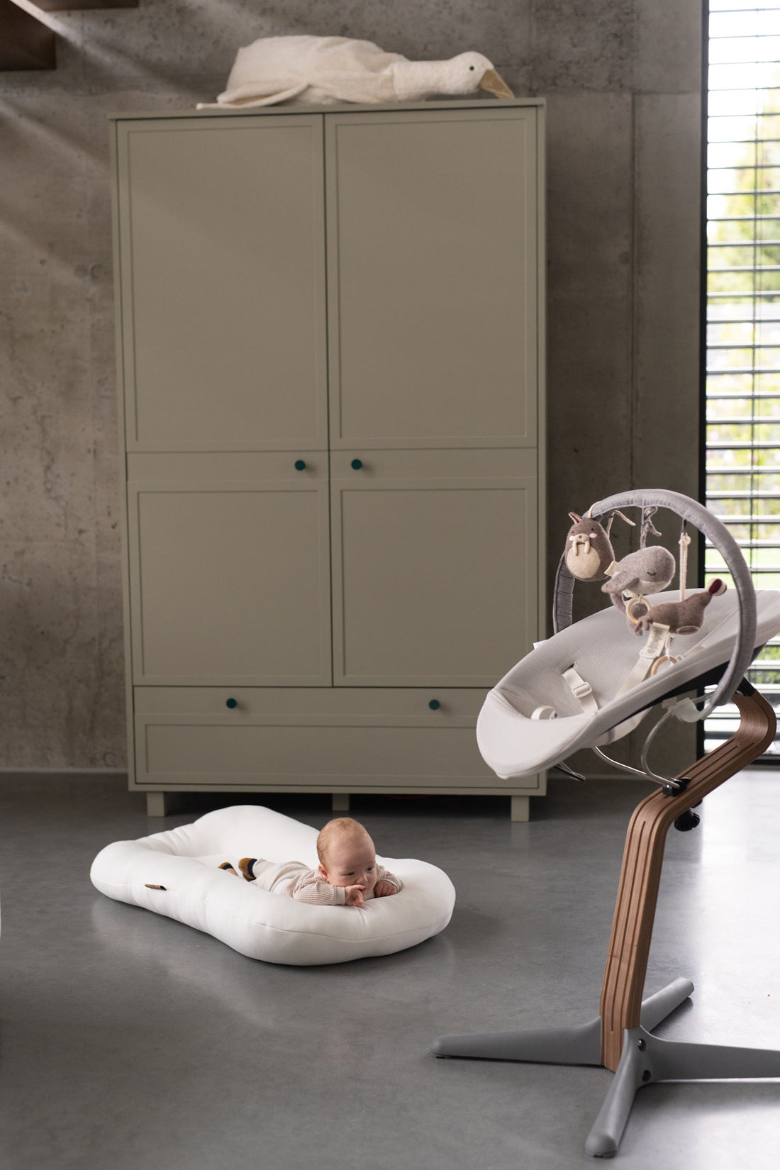 Rūbų spinta vaikų kambariui "VINTAGE",eucalyptus Kinderis.eu