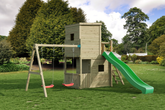 Žaidimų aikšelė su dviem nameliais, sūpynėm ir čiuožykla "LOFTAS" Kinderis.eu