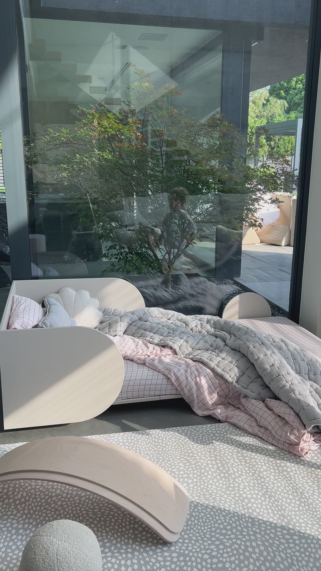 Lova, kuri auga su vaiku - nuo 160x90 cm iki 200x90 cm. "BLOOM" cashmere
