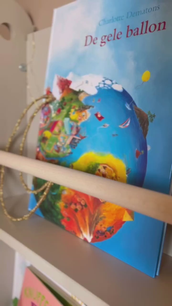Montessori knygų lentyna