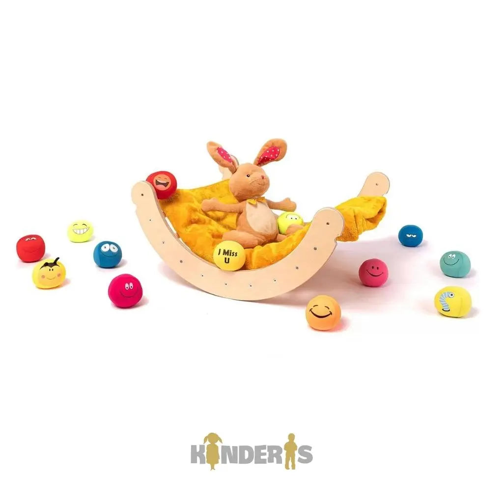 sviesiai rudos spalvos laipiojimo trikampis