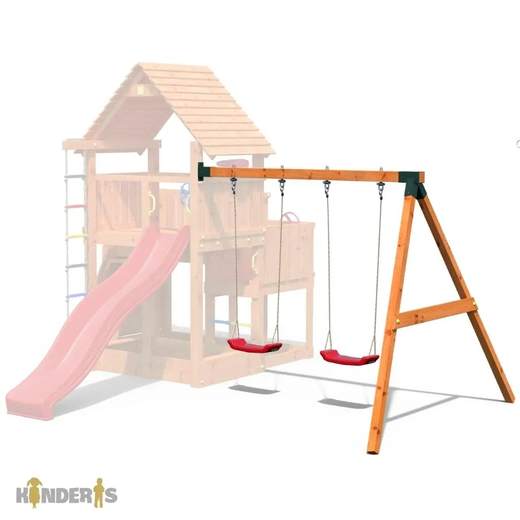 medinis supyniu modelis pastatytas lauke