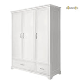 triju duru spinta su skirtingi stalciais