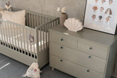 Auganti lovytė vaikų kambariui "VINTAGE", eucalyptus 140x70 cm Kinderis.eu