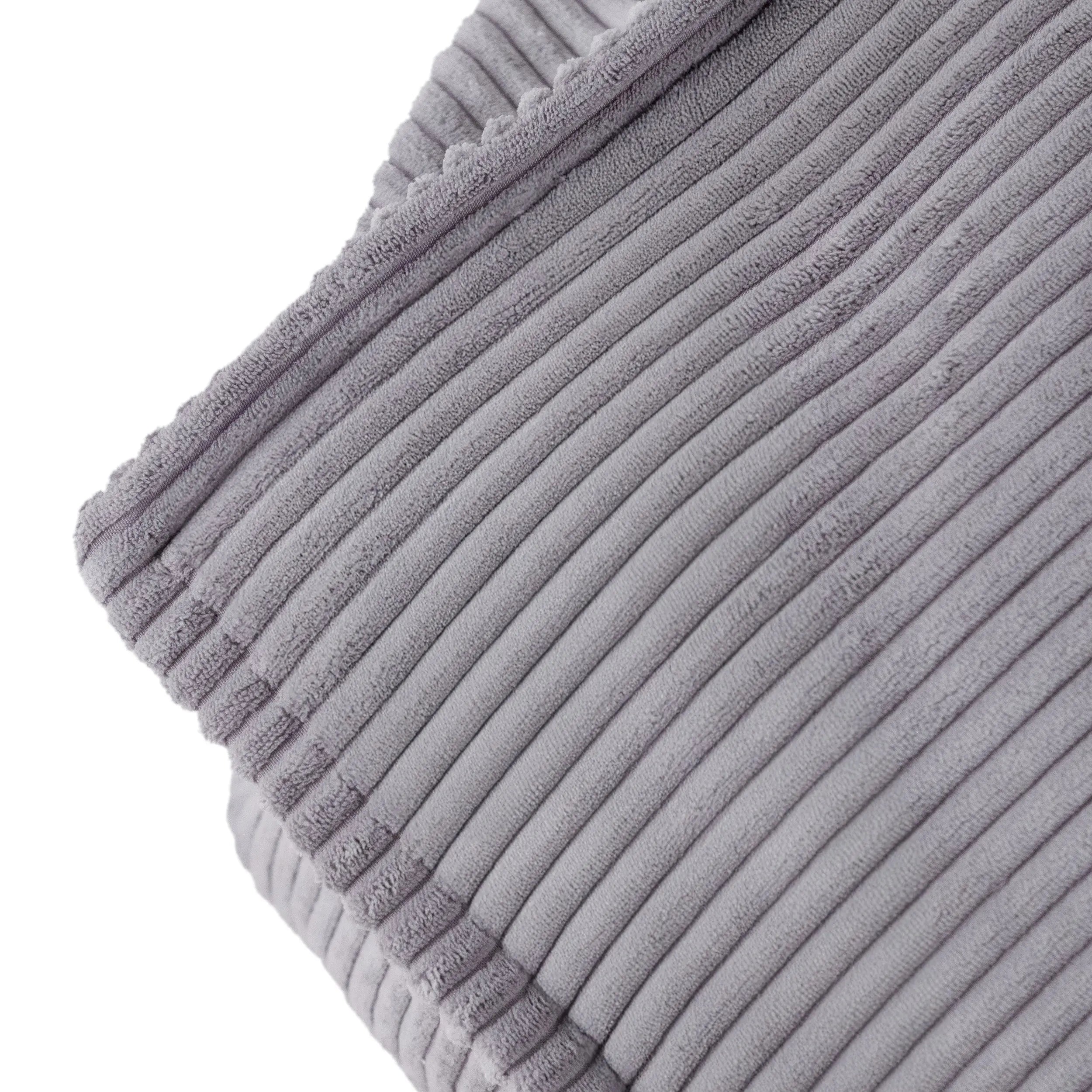 PLUSH NEST Puffy Square fotelis, 77 × 67 × 50 cm, pilkas, kordurojus | Kinderis.eu