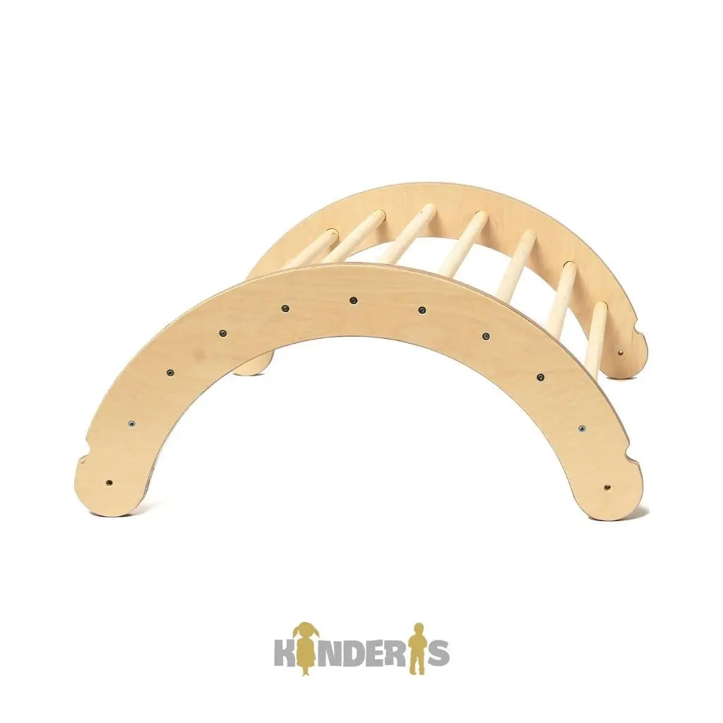 sviesiai rudos spalvos laipiojimo trikampis