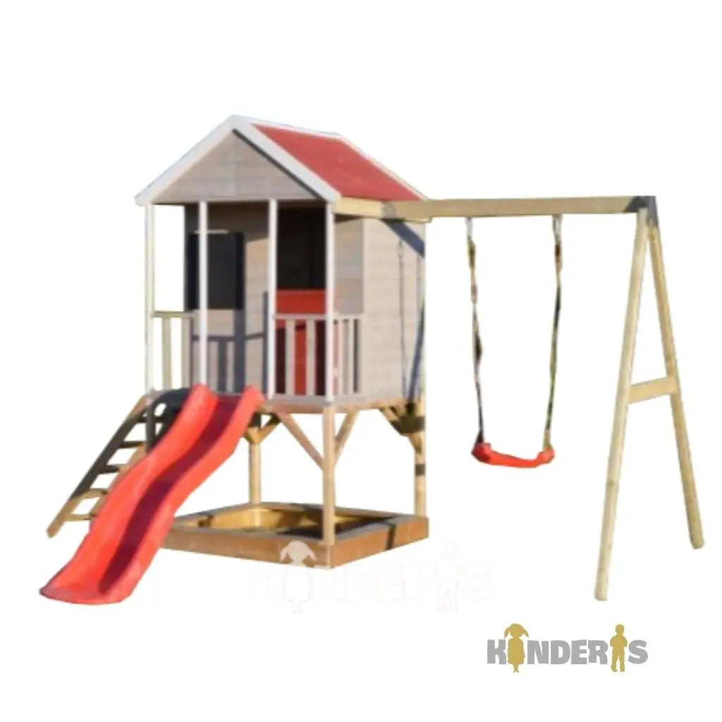 vaikai zaidziantys ant medines zaidimu aiksteles